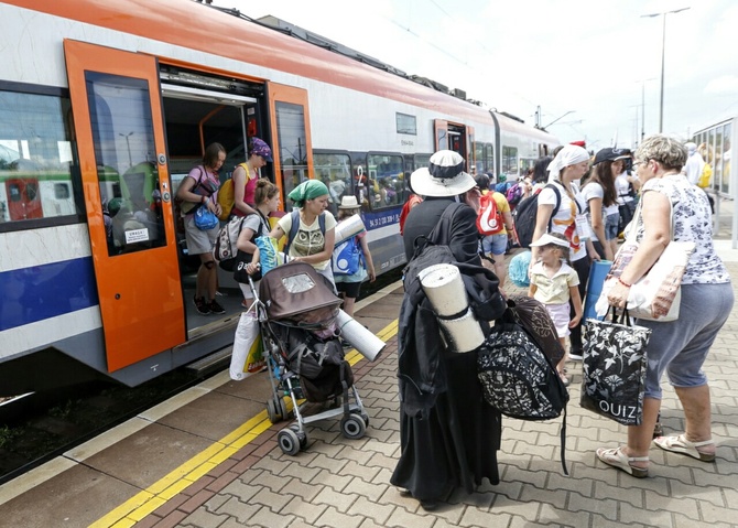 Cały Kraków idzie do Brzegów