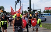 Pelgrzymi ŚDM idą na Brzegi