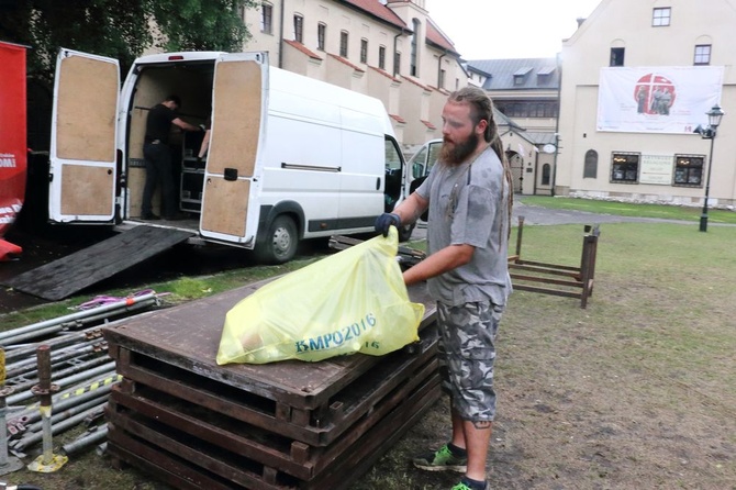 Sprzątanie Krakowa po ŚDM