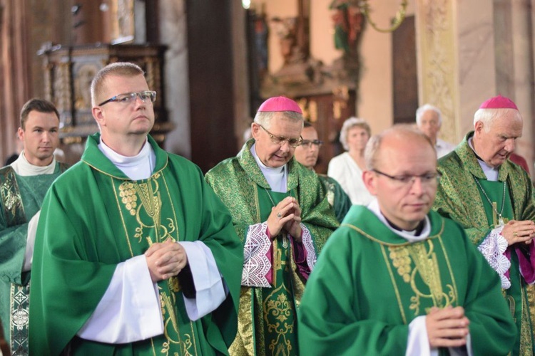 Abp Tomasz Peta w Świdnicy