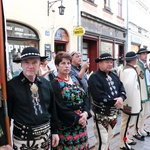 Kondukt żałobny kard. Macharskiego - 2 cz.