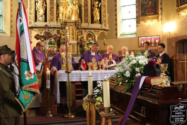 Pogrzeb śp. ks. prał. Pawła Grządziela w Mazańcowicach