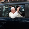 Samochody, którymi jeździł papież, trafią na aukcję