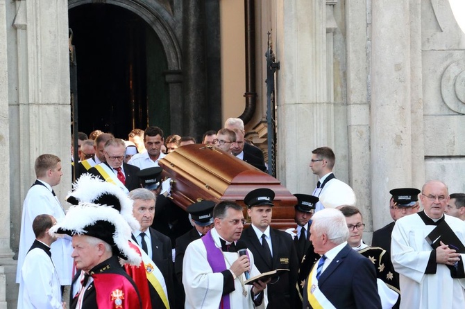 Wawelski pogrzeb kard. Franciszka Macharskiego - cz. 1