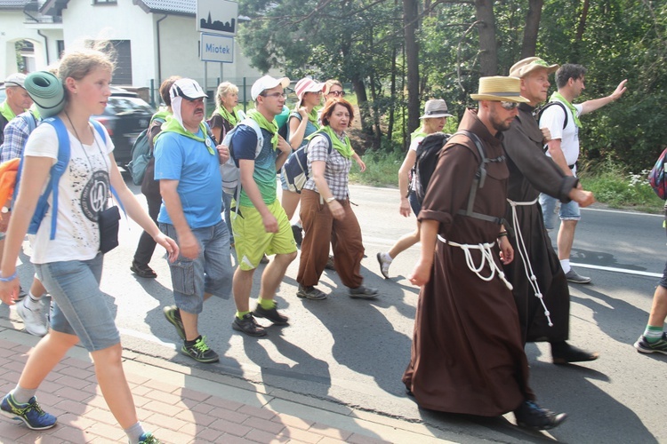 71. Pielgrzymka Rybnicka - dzień trzeci (wyjście z Miotka)