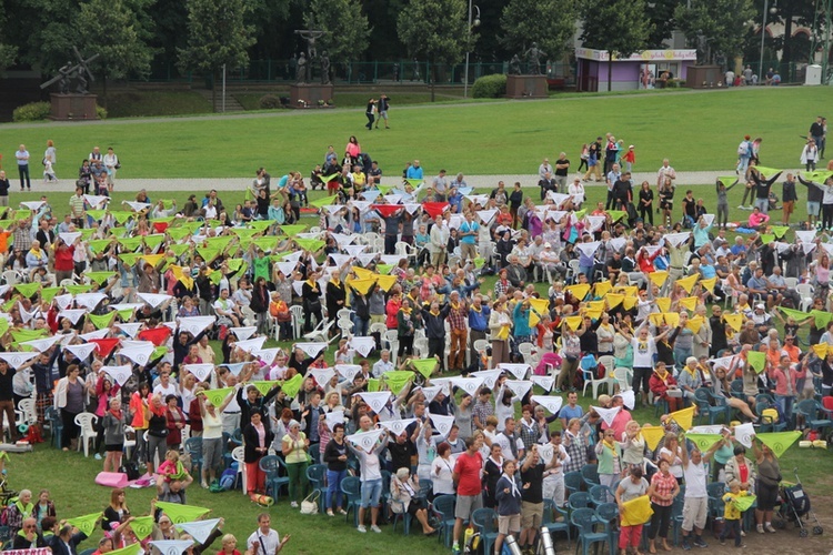 71. Pielgrzymka Rybnicka - dzień czwarty - Msza na wałach