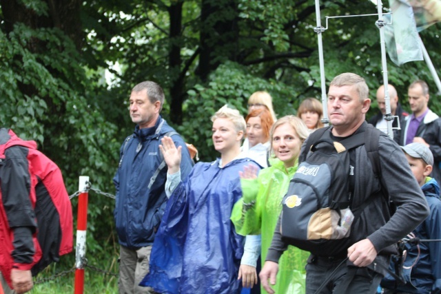 25. piesza pielgrzymka na Jasną Górę wyruszyła z Hałcnowa