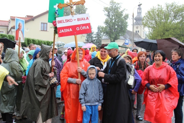 25. piesza pielgrzymka na Jasną Górę wyruszyła z Hałcnowa