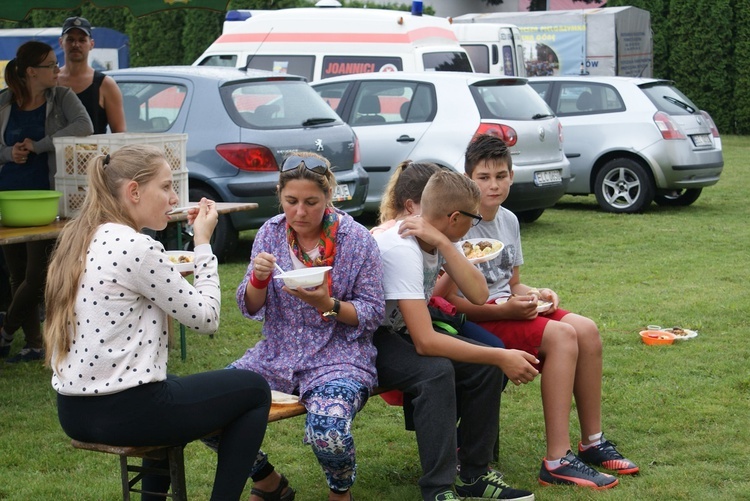 Pielgrzymi z Warmii w drodze na Jasną Górę