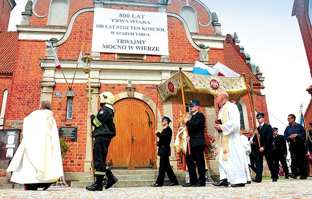 Po Mszy św. odbyła się procesja eucharystyczna, a po jej zakończeniu wierni wysłuchali koncertu chóru „Lutnia” z Malborka.