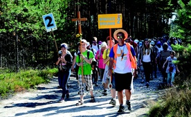 	Pątnicy dotrą do celu w sobotę 20 sierpnia. Msza św. przed jasnogórskim szczytem rozpocznie się  o 11.00.