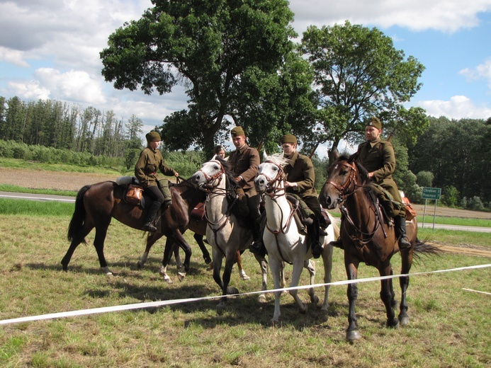 Piknik historyczny w Chojnowie