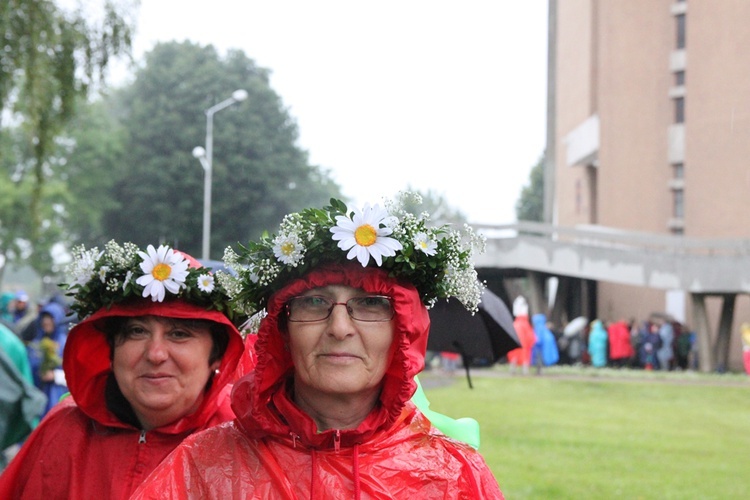 Wejście na Jasną Górę cz. 1