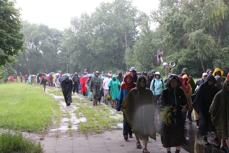 Wejście na Jasną Górę cz. 1