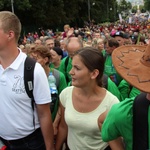 Powitanie 25. Pielgrzymki Diecezji Bielsko-Żywieckiej na Jasnej Górze - grupy hałcnowskie