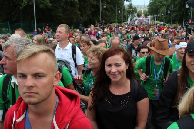 Powitanie 25. Pielgrzymki Diecezji Bielsko-Żywieckiej na Jasnej Górze - grupy hałcnowskie