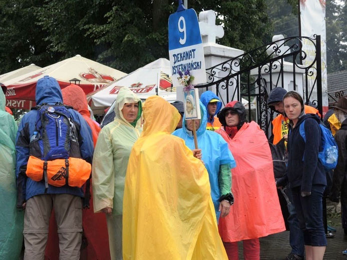 Przedostatni - deszczowy - dzień pielgrzymowania