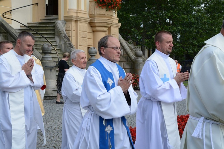 Pielgrzymkowa Eucharystia w Kamieniu Śl.