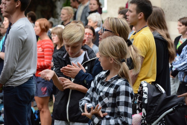 Pielgrzymkowa Eucharystia u św. Anny