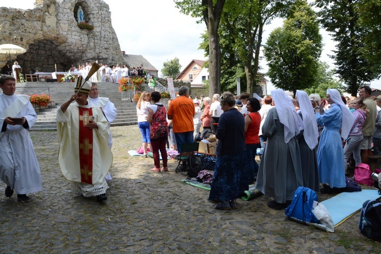 Pielgrzymkowa Eucharystia u św. Anny