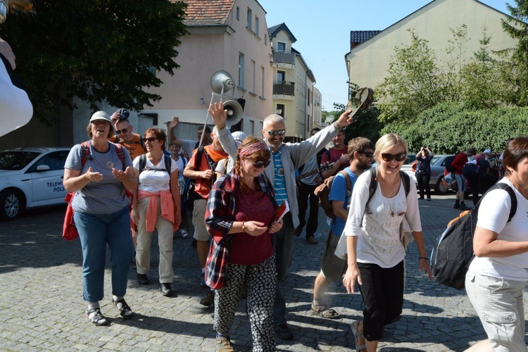 Wejście do Strzelec Opolskich