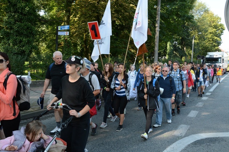 Wejście do Strzelec Opolskich