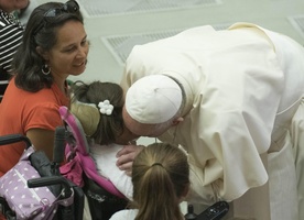 Franciszek zachęca do podejmowania współczesnych wyzwań dotyczących rodziny