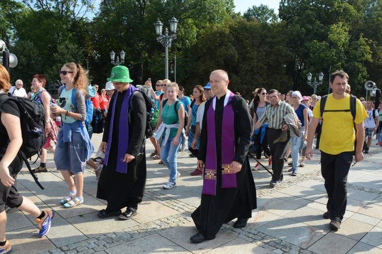 "Dwójki" na ostatniej prostej