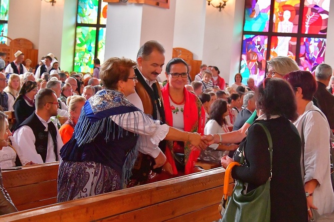 Folklor świata pod Giewontem - Msza św. o pokój na świecie