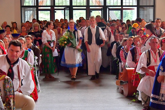 Folklor świata pod Giewontem - Msza św. o pokój na świecie