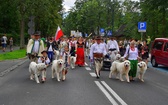 Folklor świata pod Giewontem - korowód przez miasto