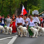 Folklor świata pod Giewontem - korowód przez miasto