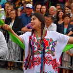 Folklor świata pod Giewontem - korowód przez miasto