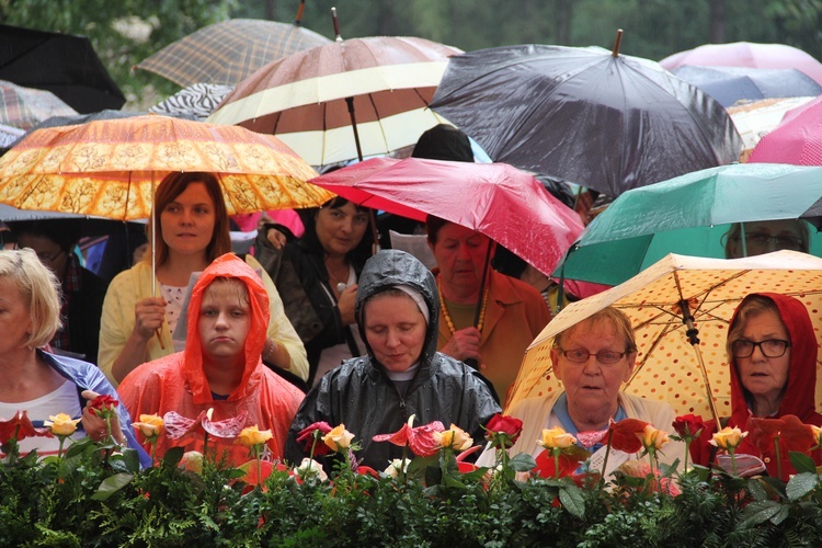 Nieszpory maryjne w Piekarach