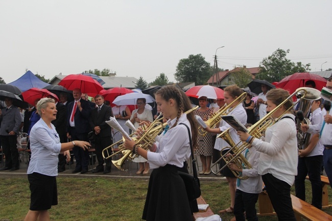 Dożynki w deszczu