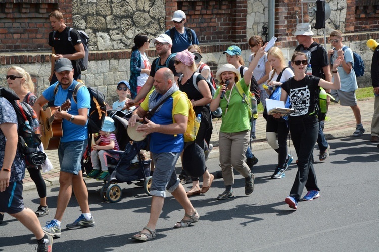 Pielgrzymi w gościnie w Strzelcach Opolskich