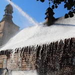 Pożar kościoła w Jawiszowicach - ćwiczenia strażaków