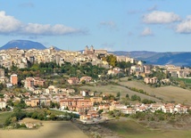Włochy: poważnie uszkodzony klasztor klarysek w Camerino