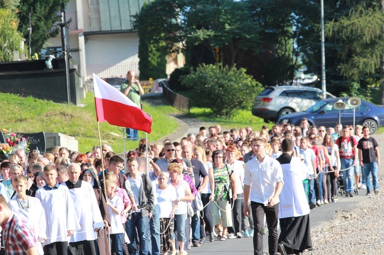 Droga Krzyżowa w Wielogłowach