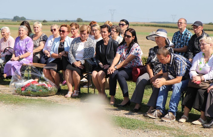 XXI stacja drogi krzyżowej w Rokitnie