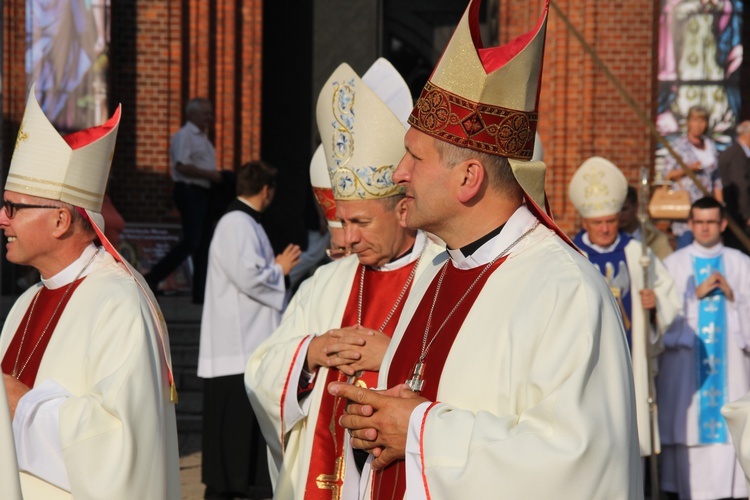 Peregrynacja ikony MB Częstochowskiej w parafii MB Pocieszenia w Żyrardowie