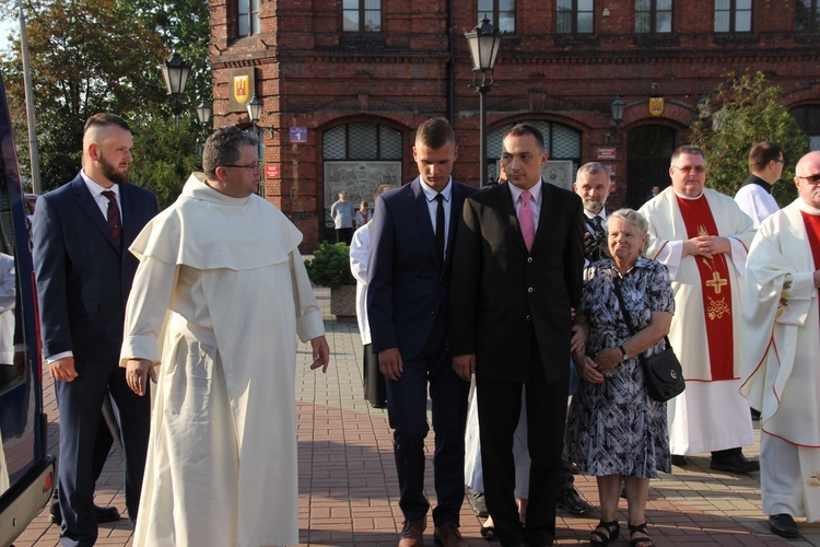 Peregrynacja ikony MB Częstochowskiej w parafii MB Pocieszenia w Żyrardowie