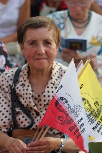 Peregrynacja ikony MB Częstochowskiej w parafii MB Pocieszenia w Żyrardowie