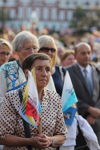 Peregrynacja ikony MB Częstochowskiej w parafii MB Pocieszenia w Żyrardowie