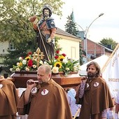 Procesja z figurą św. Jakuba, patrona pielgrzymów.