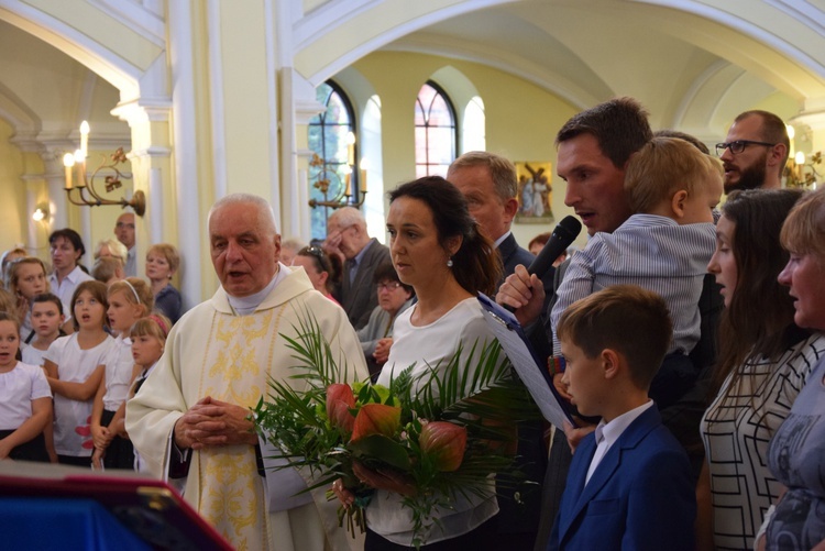 Powitanie ikony MB Częstochowskiej w parafii Wniebowstąpienia Pańskiego w Żyrardowie