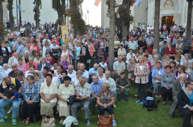 Maryjna wigilia w Sulisławicach 