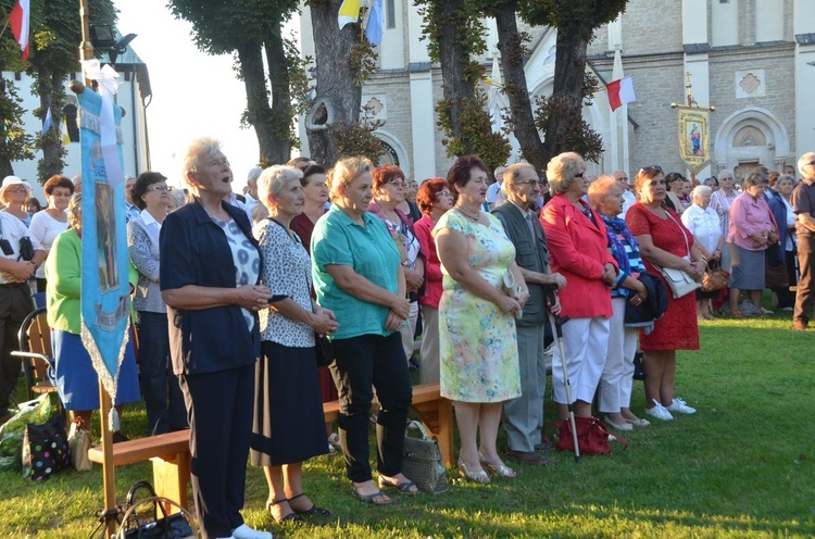 Maryjna wigilia w Sulisławicach 