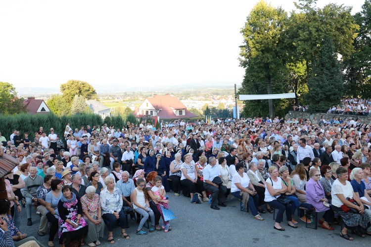 Dziękczynienie w Podegrodziu