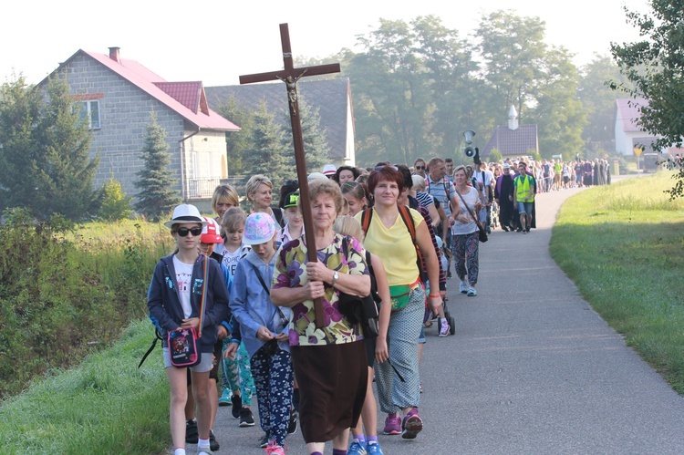 Z Małca do Odporyszowa